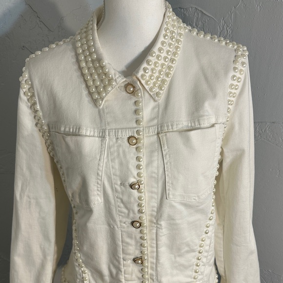 V Cristina Ivory Pearl-Studded Jean Jacket - Picture 6 of 14